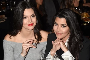 Ο γιος της Kourtney Kardashian έχει τη δική του skincare ρουτίνα