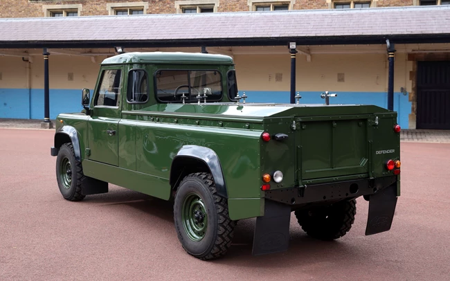 Φίλιππος Land Rover