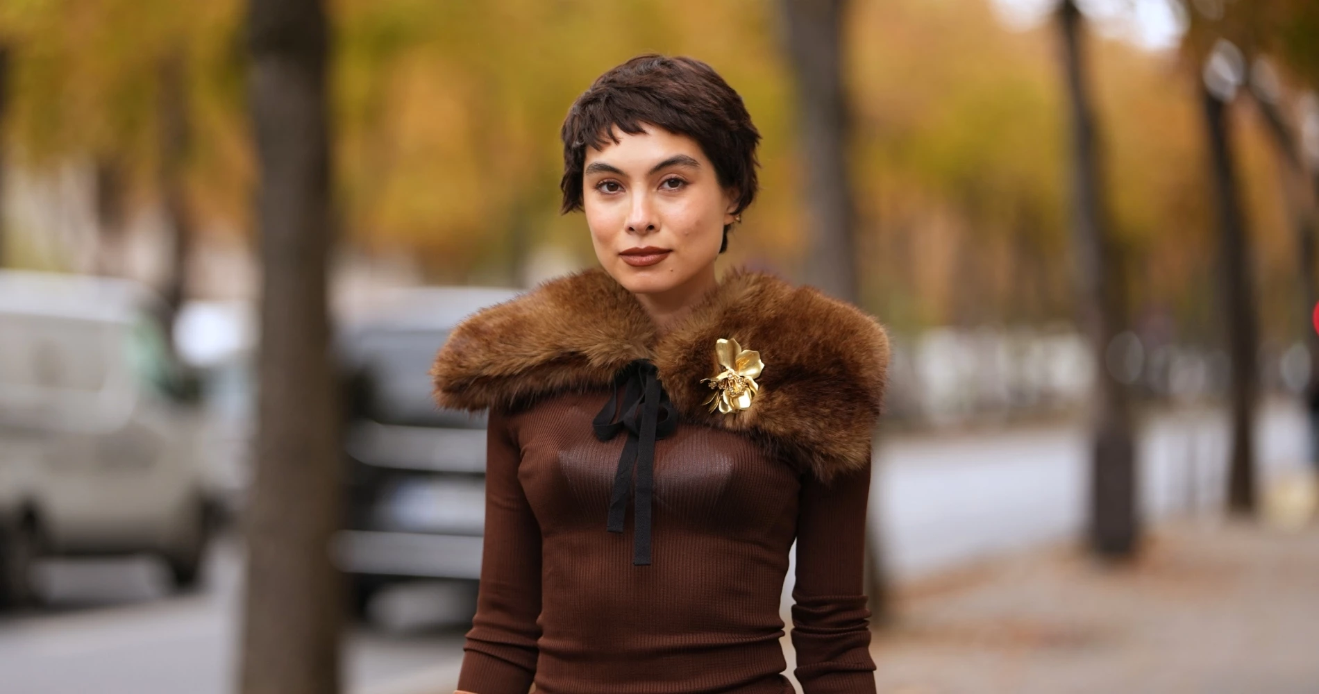 5 σύγχρονα κοντά κουρέματα που αναδεικνύουν τις γυναίκες άνω των 50