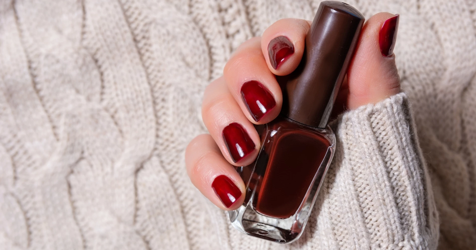 6 αποχρώσεις μανικιούρ που δείχνουν elegant και 