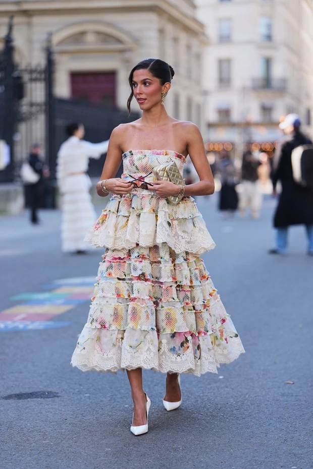 Τα 10 ανοιξιάτικα looks που υπόσχονται να σας φτιάξουν τη διάθεση