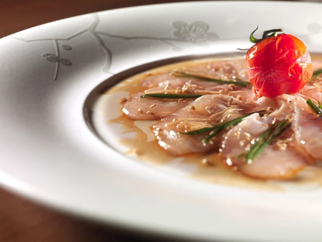 Hot Άφιξη | Ο Nobu Matsuhisa συστήνει το νέο του εστιατόριο στην Πάρο