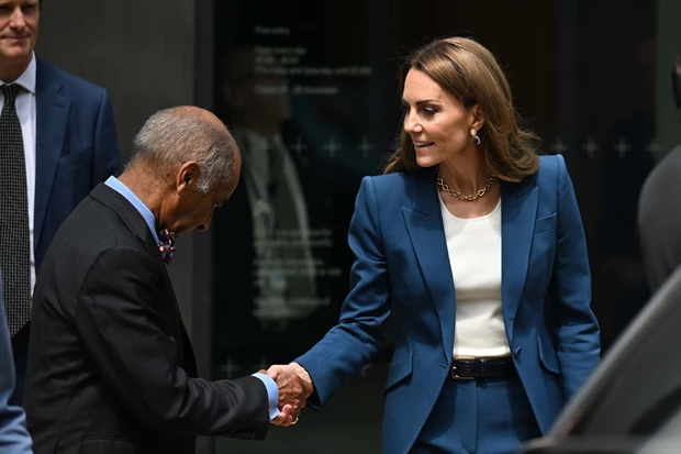 Η Kate Middleton επανεμφανίζεται δημόσια για μια πολιτιστική επίσκεψη