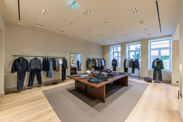 Andriko Massimo Dutti Πειραιάς