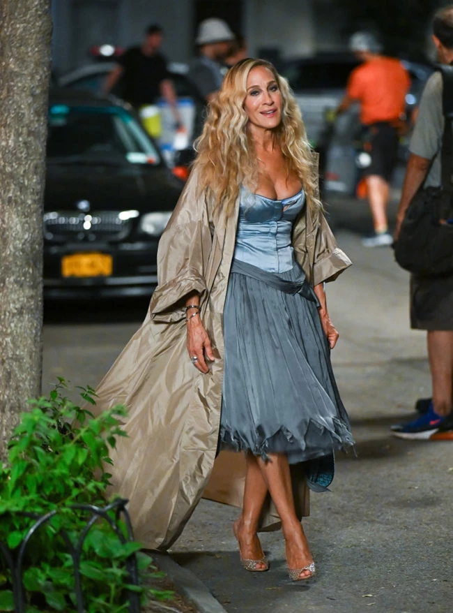 Sarah Jessica Parker | Όλα τα σύνολα που έχει φορέσει στη νέα σεζόν του And Just Like That