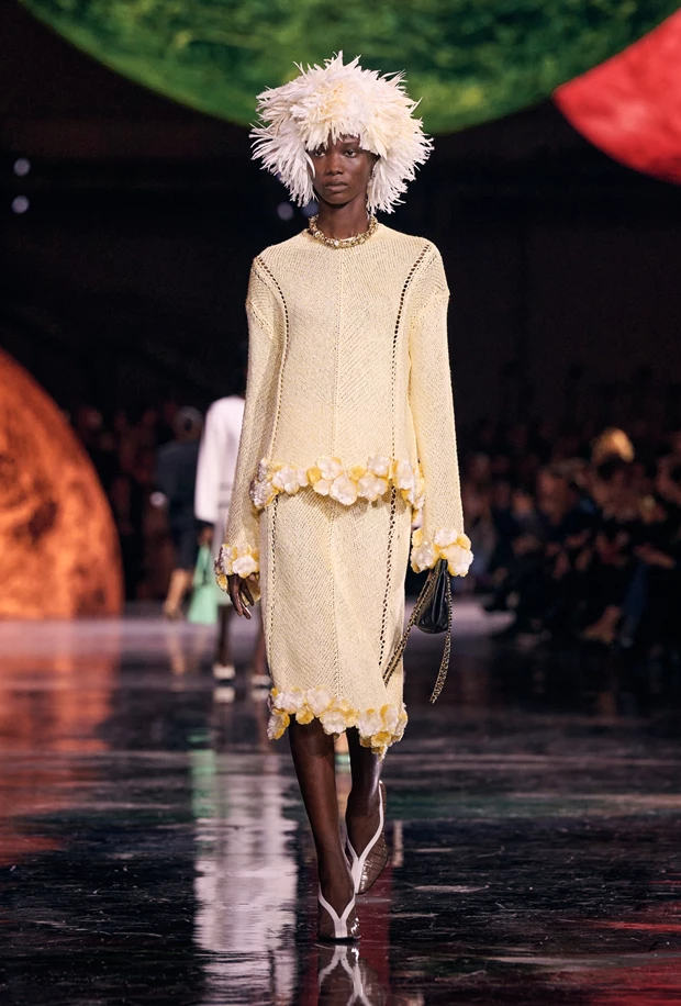 Total look Chanel από τη συλλογή Άνοιξη Καλοκαίρι 2026, πλεκτό σετ. 