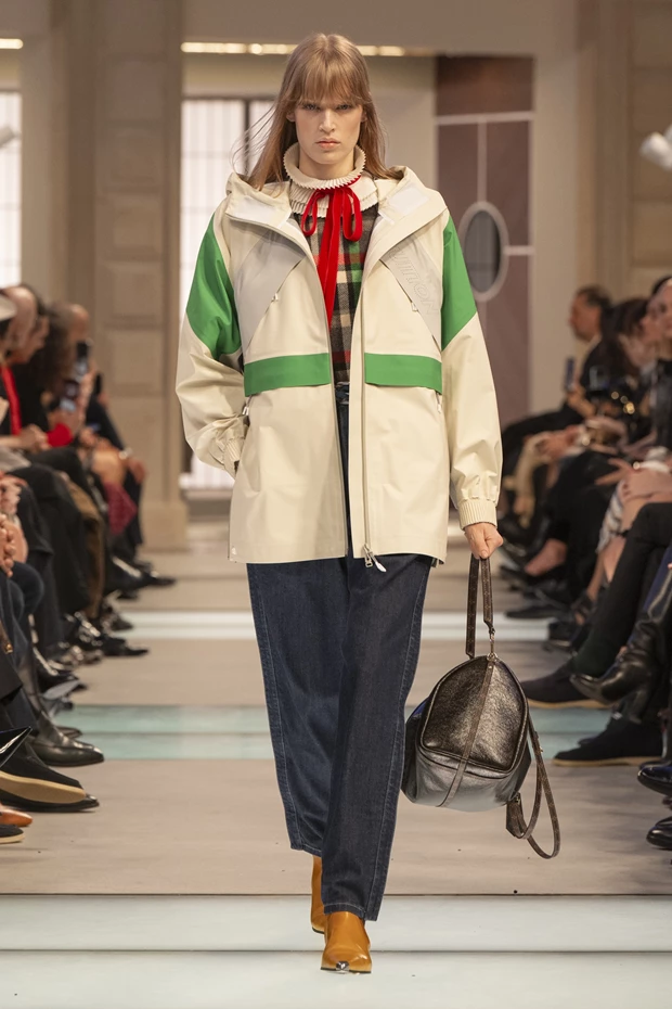 LV AW25