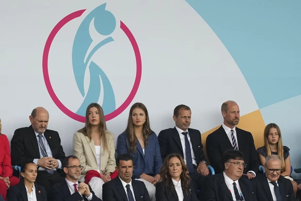 Η πριγκίπισσα Charlotte έκανε το ντεμπούτο της στα γήπεδα ποδοσφαίρου