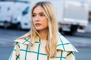 Η Camille Razat υιοθέτησε το χρώμα μαλλιών που λίγες Γαλλίδες θα ενέκριναν