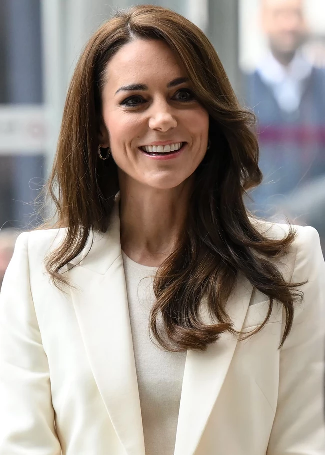 H Kate Middleton καλεί τον κόσμο του επιχειρείν να στηρίξει τους γονείς στον ρόλο τους