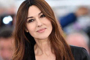 Η Sarah Jessica Parker βρήκε την πούδρα που φωτίζει όσο καμία άλλη τους μαύρους κύκλους