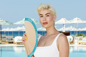 "Ξύπνησα όμορφη" | Οι μικρές συνήθειες πριν τον ύπνο που αλλάζουν το πρόσωπo -και τη διάθεσή σας