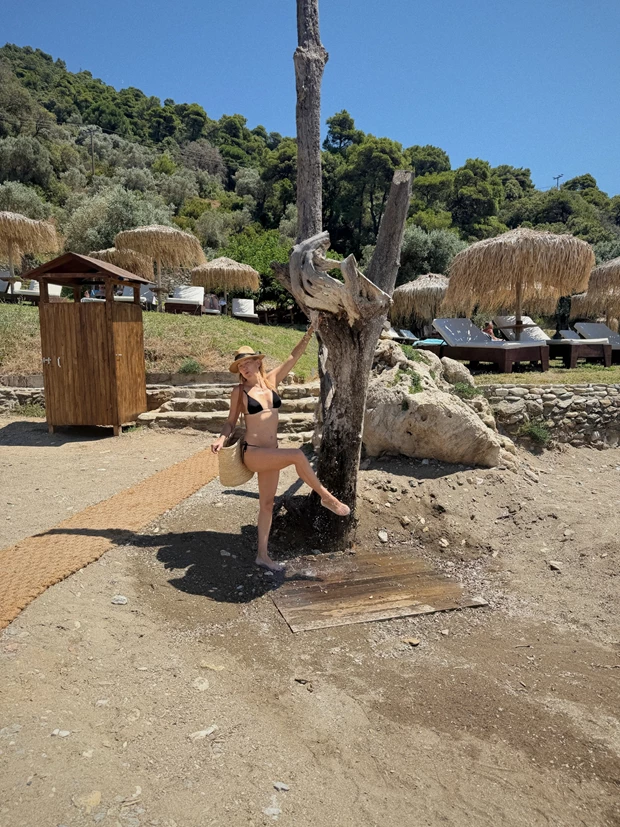 "My happy place" | Οι ειδυλλιακές οικογενειακές διακοπές της Kate Hudson σε ένα από τα πιο όμορφα νησιά της Ελλάδας