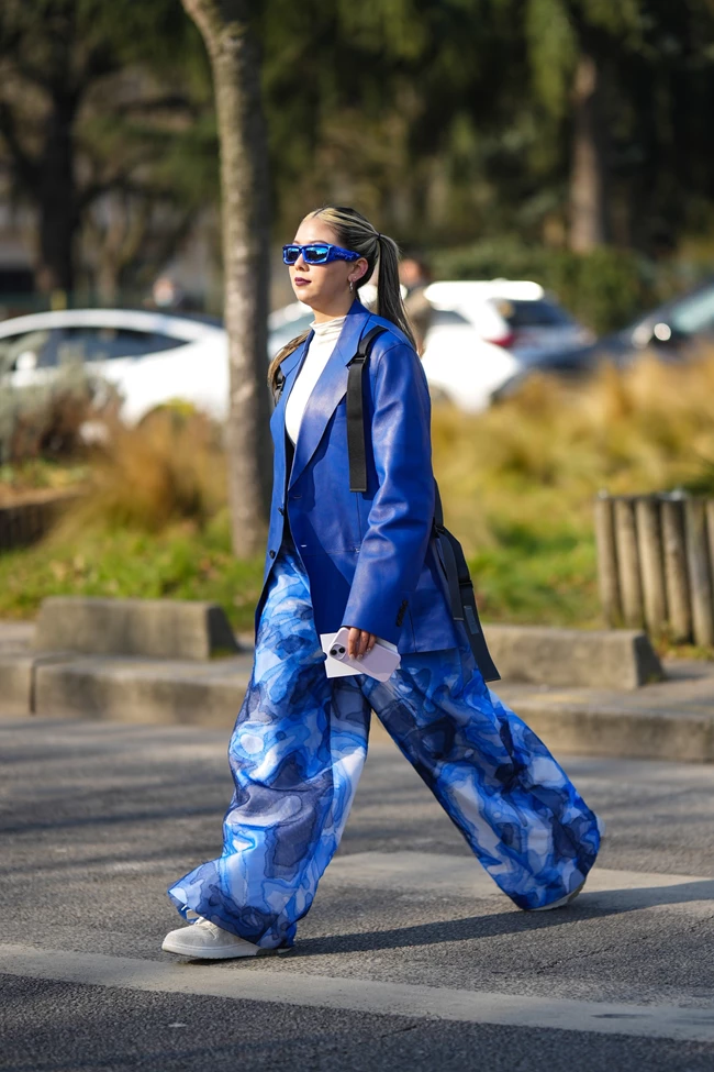 Cobalt blue street style