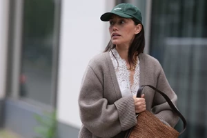 Swan Lake | Οι συσφικτικές κρέμες που θα μεταμορφώσουν τον λαιμό και το ντεκολτέ σας