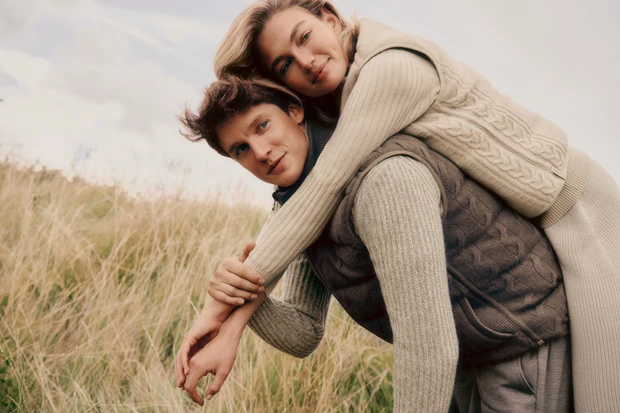 Πλεκτά και μπουφάν γιλέκα διπλής όψεως Συλλογή Falconeri Φθινόπωρο 2025