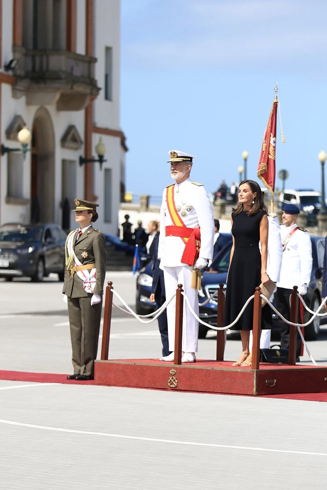 Η πριγκίπισσα Leonor και οι γονείς της