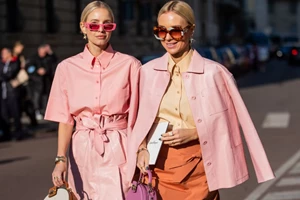 Το ανεπιτήδευτα κομψό χρώμα μαλλιών που λατρεύουν αυτήν τη στιγμή οι celebrities