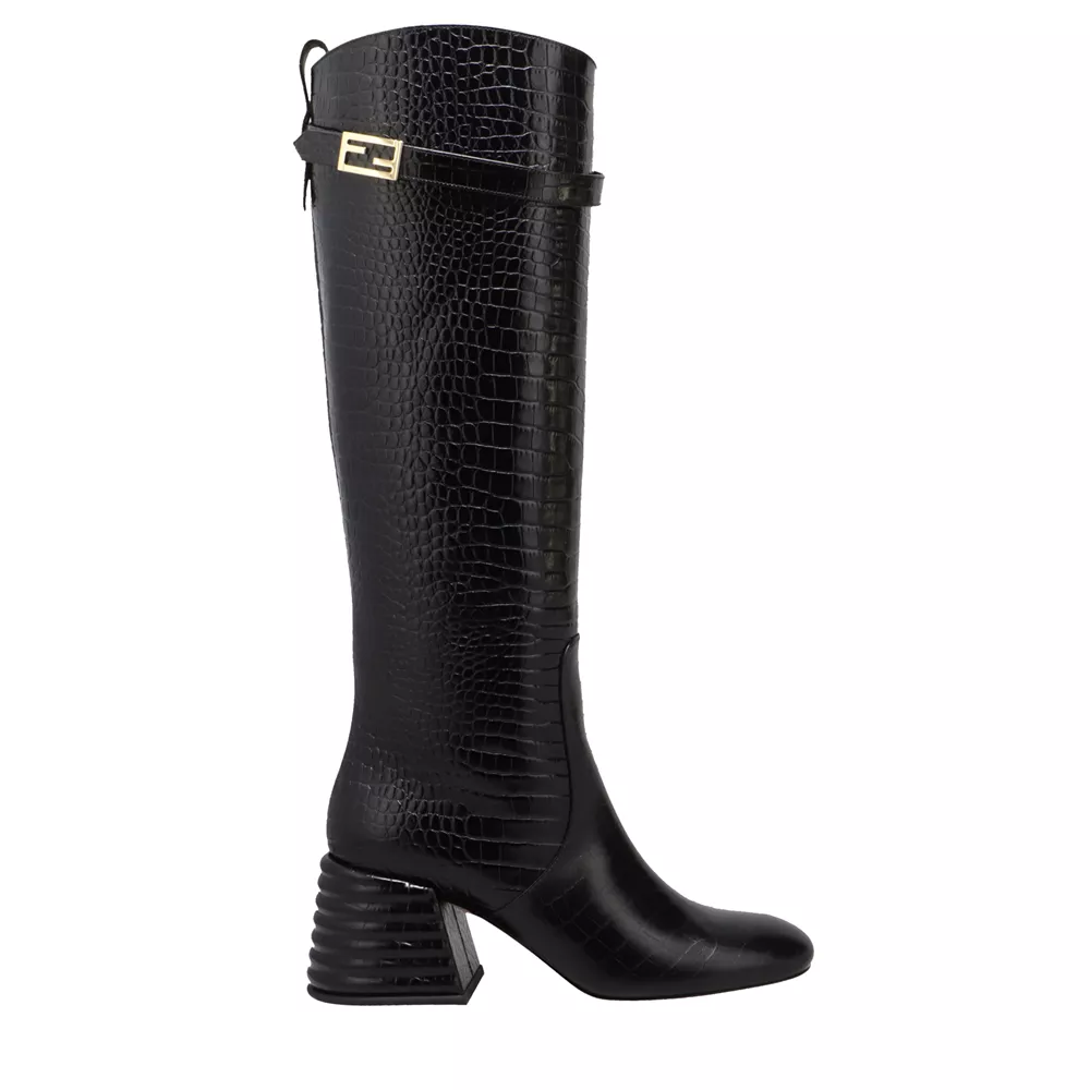 Οι μπότες ως το ύψος του γόνατου (knee-high)