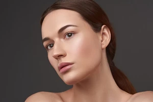 3+1 κρέμες φαρμακείου για μια αισθητά πιο σφριγηλή επιδερμίδα