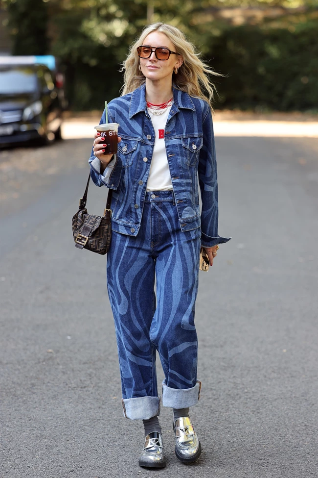 silver shoes street style