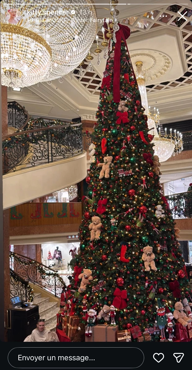 Kitty Spencer | Χριστουγεννιάτικο shopping στο Μονακό με την κόρη της, Αθηνά