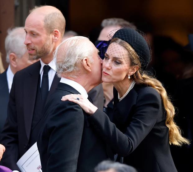 Γιατί κινδυνεύει η φιλία ανάμεσα στον βασιλιά Κάρολο και την Kate Middleton;