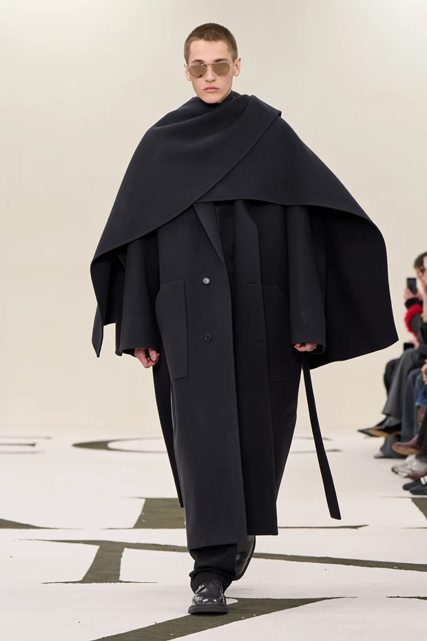 Τα 5 ωραιότερα outfits με παλτό για γυναίκες άνω των 50