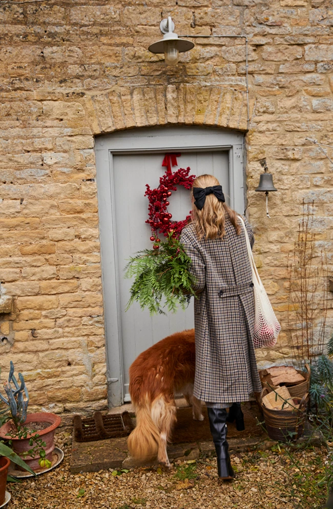 Christmas inspiration | Το cozy σπίτι της Amanda Brooks στο Ηνωμένο Βασίλειο