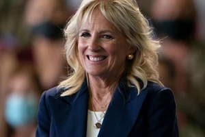 Joe Biden | Η τρυφερή στιγμή που μοιράστηκε με την εγγονή του, Naomi, στον γάμο της