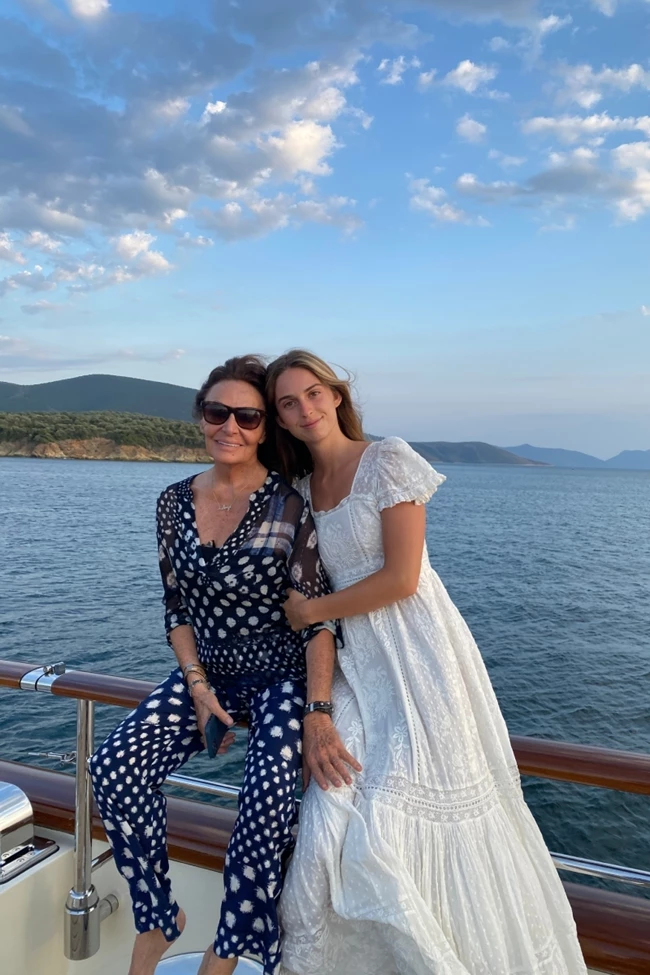 Exclusive | Η Diane Von Furstenberg κάνει διακοπές στην Ελλάδα