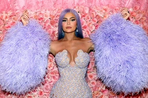 Η Kylie Jenner επιδεικνύει το tennis outfit της