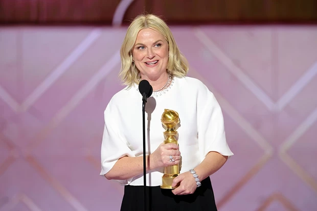 Amy Poehler Golden Globes 2026