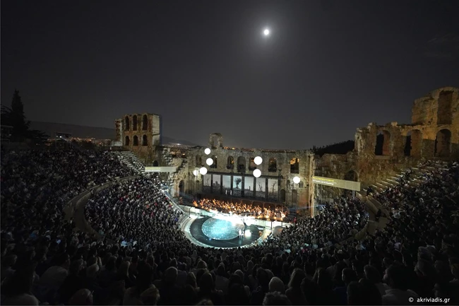 Η Μπαττερφλάι άνοιξε τα φτερά της στο κατάμεστο Ηρώδειο