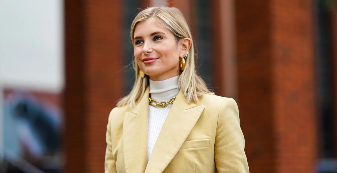 Η Jennifer Lopez υιοθέτησε την πιο κολακευτική καστανή απόχρωση μαλλιών για γυναίκες άνω των 50