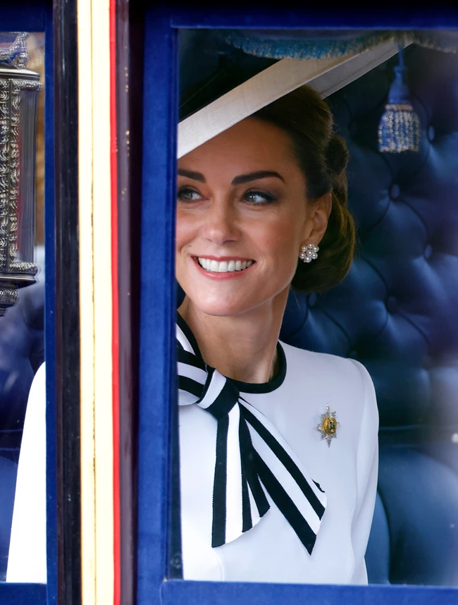 Kate Middleton | To αξεσουάρ που φοράει συνέχεια έχει συμβολική σημασία