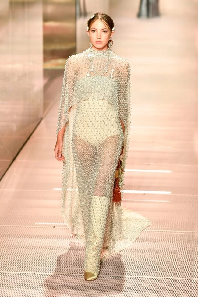 Fendi HC SS21 - Lila Moss