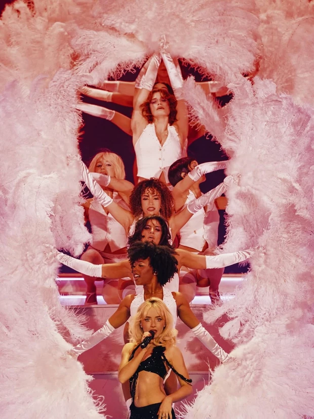 Sabrina Carpenter_Dior