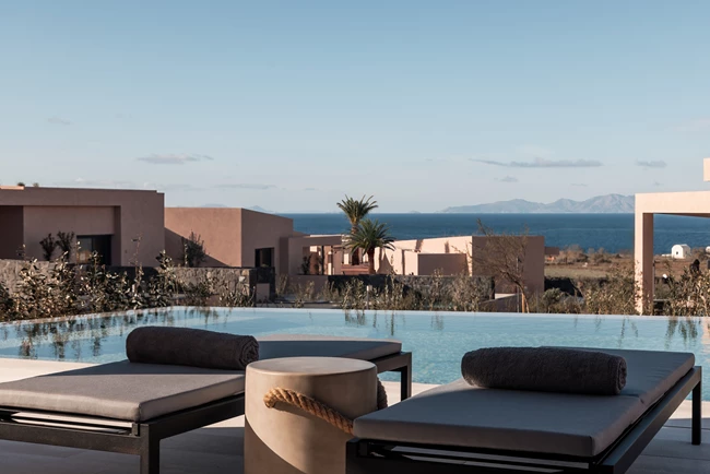 Domes Novos Santorini