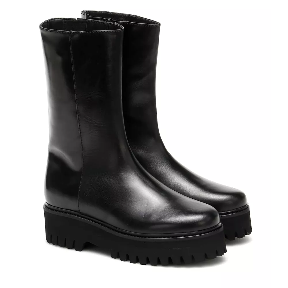 Lug- sole boots