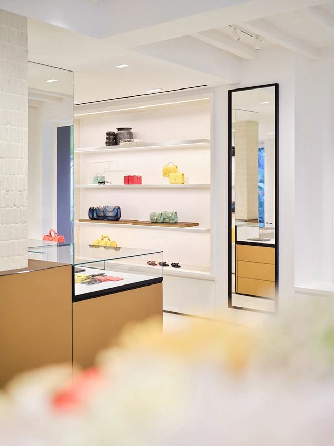 Chanel mykonos boutique