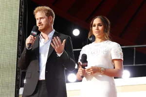 Η Meghan Markle διαβάζει αποσπάσματα από το νέο της βιβλίο "The Bench" (βίντεο)