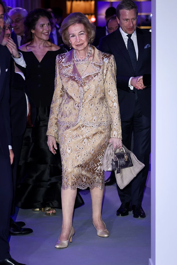 Η ανησυχητική απουσία της Ειρήνης σε ένα από τα σημαντικά γεγονότα της ατζέντας της βασίλισσας Σοφίας