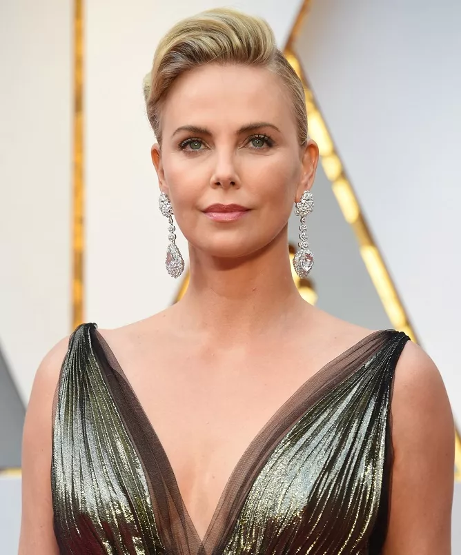 Charlize Theron (2017)