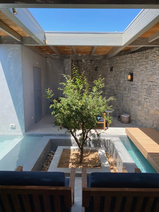 Πάρος Πατεράκη