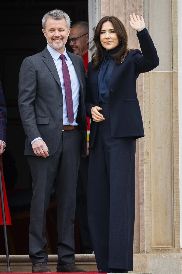 queen-mary-king-frederik-denmark-navy-suit-style.jpg
