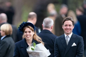 Πριγκίπισσα Βεατρίκη & Edoardo Mapelli Mozzi | Πρωτοχρονιά αγκαλιά