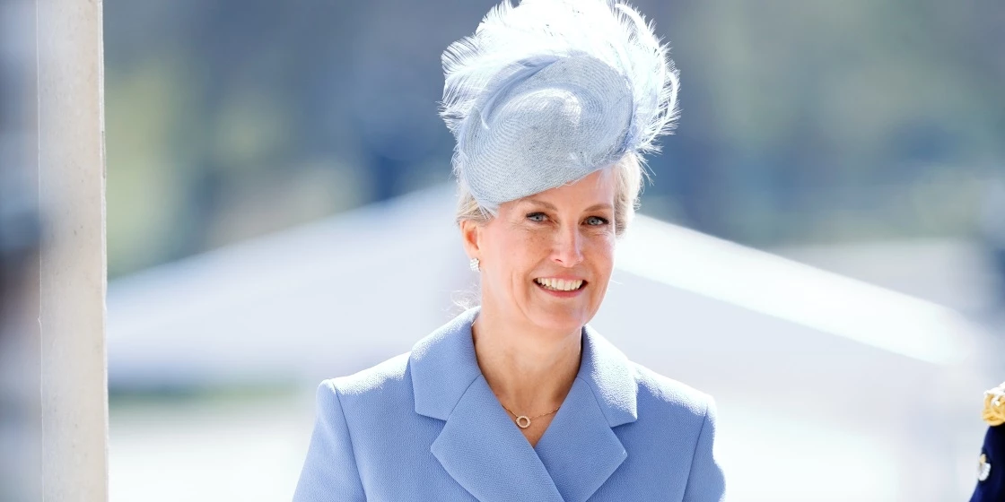 Η βασιλική οικογένεια τιμά τη δούκισσα Sophie καθώς φέρνει την κομψότητα στο Barleylands