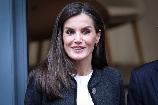 Βασίλισσα Letizia | Η σύνδεση της νέας της εμφάνισης με τη Mary και τον Frederik της Δανίας