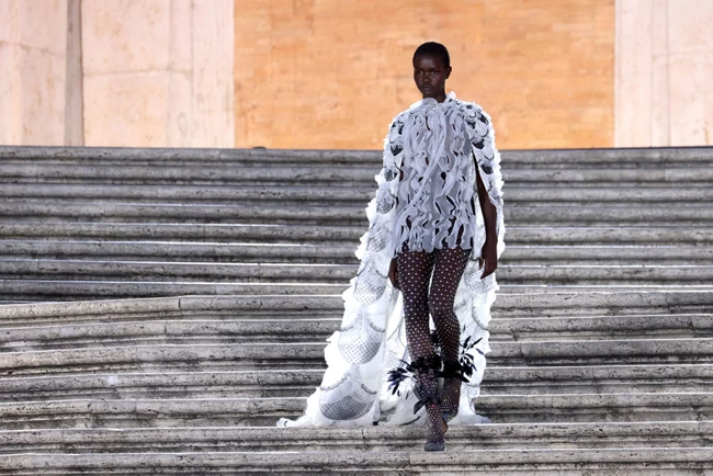 Valentino Haute Couture Fall-Winter22/23